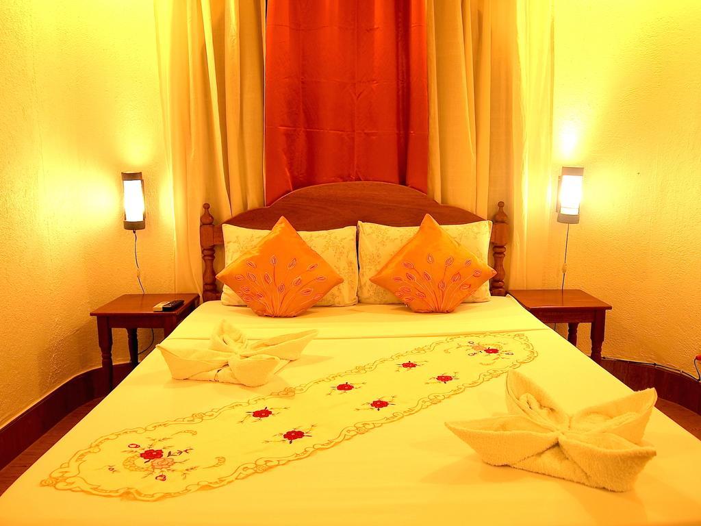 Floral Villarosa Puerto Princesa Chambre photo